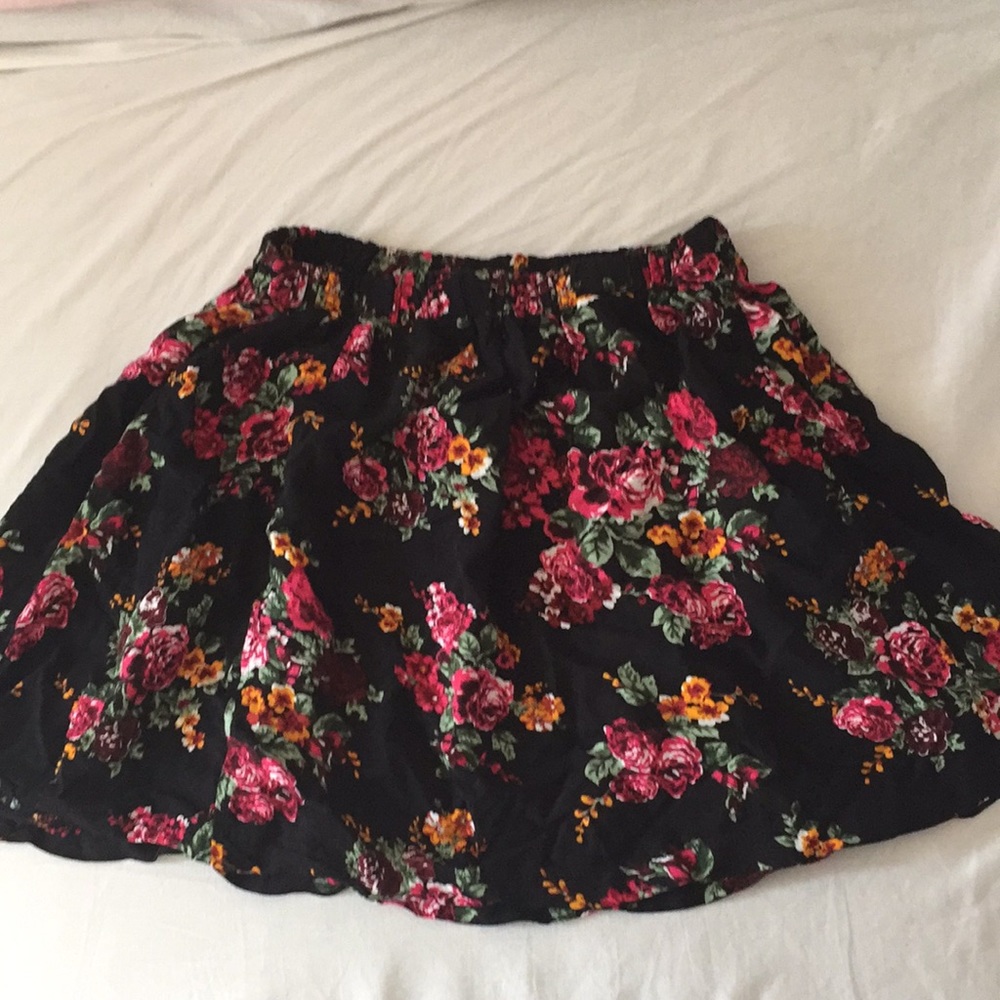 High waisted skirt floral